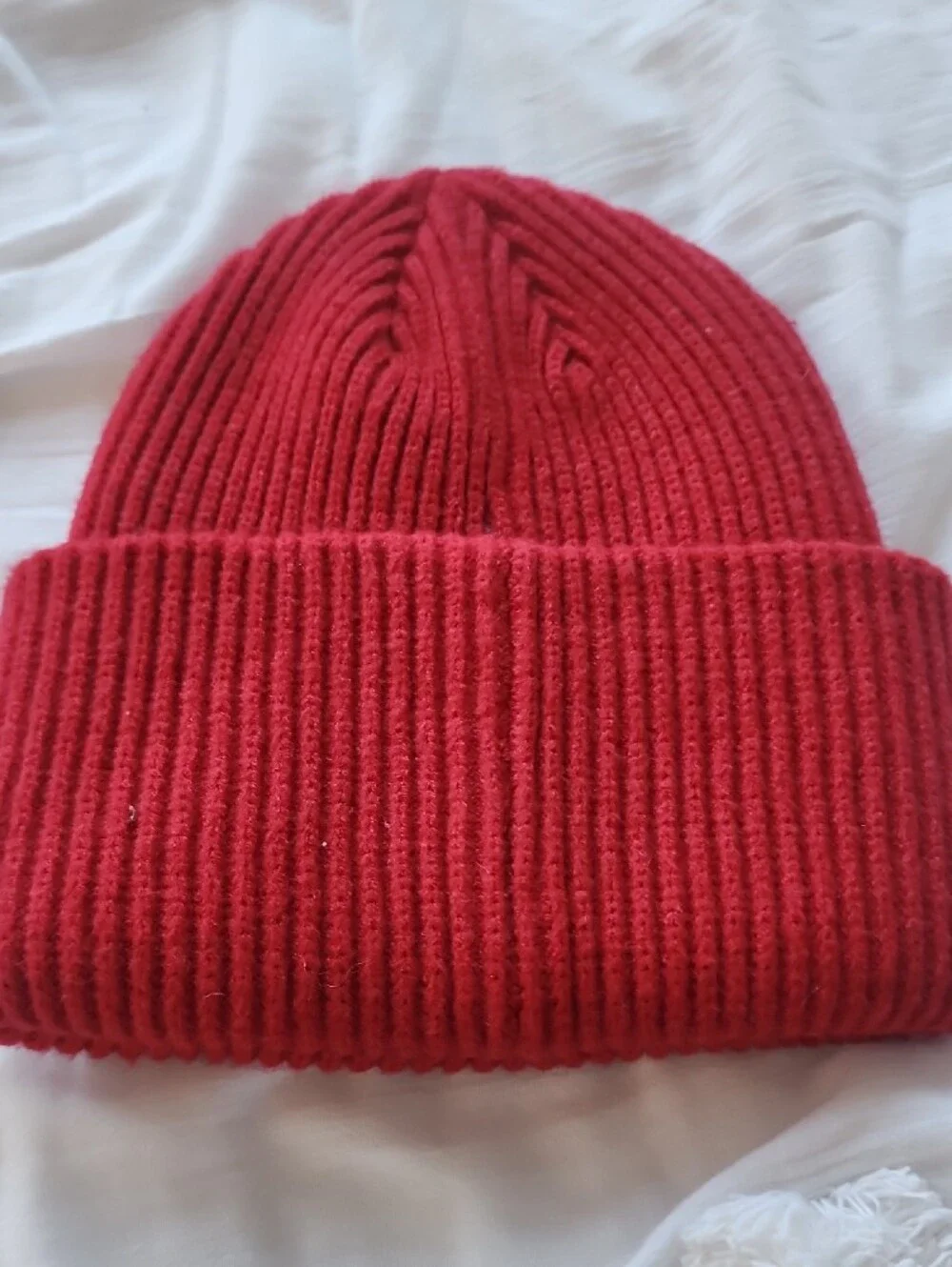 C.C. Exclusives Women's Red Ribbed Beanie